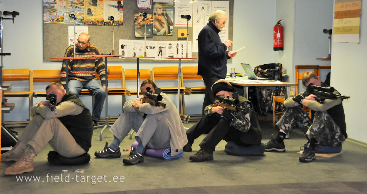 Poolfinalistid tulejoonel